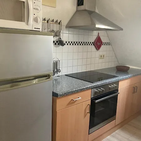 Ferienwohnung Waldhoehe -Boxspringbett-Ladestation E-Auto *