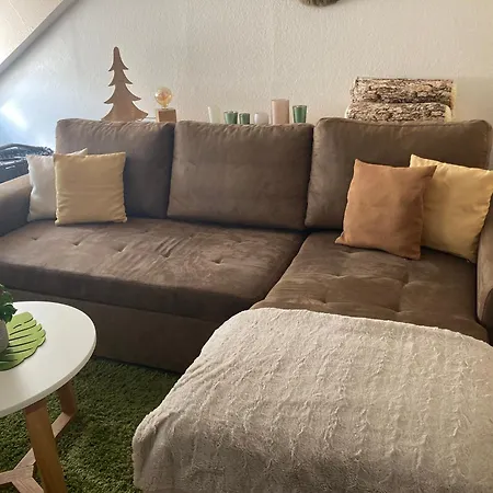 Appartement Waldhoehe -sonniger Balkon-boxspringbett-ladestation E-auto