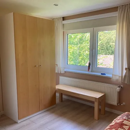 Ferienwohnung Waldhoehe -Boxspringbett-Ladestation E-Auto