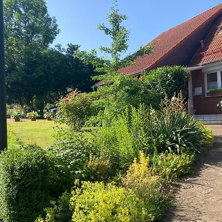 Ferienwohnung Waldhoehe -Boxspringbett-Ladestation E-Auto *