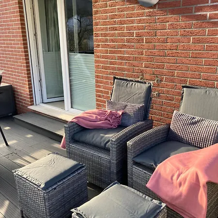 Lejlighed Waldhoehe -sonniger Balkon-boxspringbett-ladestation E-auto *